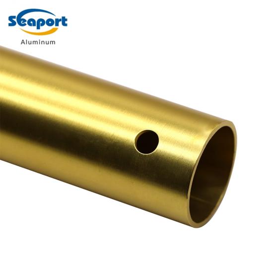 Lieferant von runden Hohlrohren aus goldenem eloxiertem Aluminium